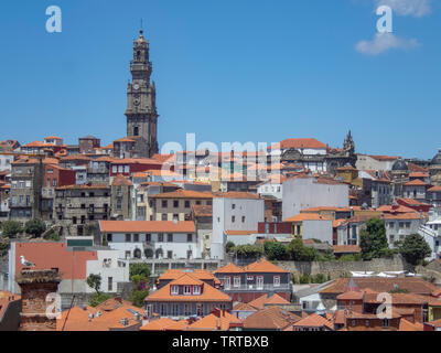 Blick über die Dächer von Porto in Portugal Stockfoto