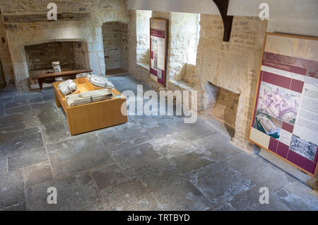 Farleigh Hungerford Castle, Somerset, England, UK - die Priester' Haus innen Stockfoto