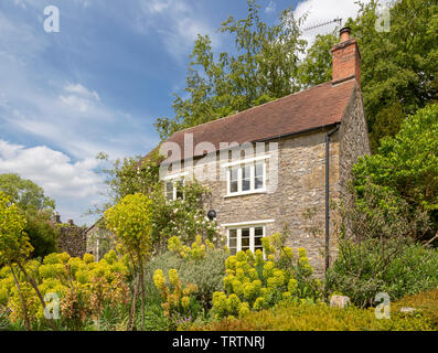 Attraktive alte Landhaus und Garten, riecht, Somerset, England, Großbritannien Stockfoto