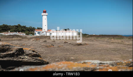 Port Joinville, Frankreich - 17. September 2018 - architektonische Detail des Corbeaux Marine Leuchtturm im Sommer Stockfoto