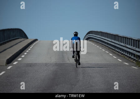 Erkunden sie Norwegen mit dem Fahrrad im Sommer 2019 Stockfoto