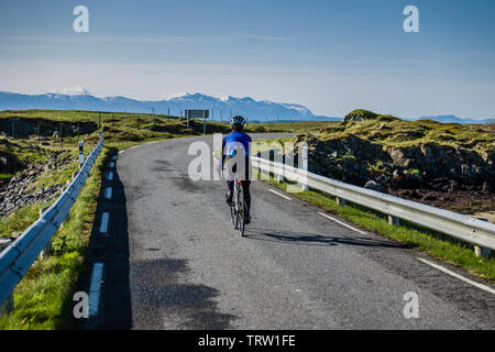 Erkunden sie Norwegen mit dem Fahrrad im Sommer 2019 Stockfoto