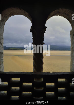 Mit Blick auf die Mündung des Flusses Dwyryd aus Portmeirion. Gwynedd, Wales. Großbritannien Stockfoto