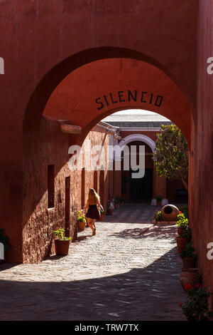 Stille Terrasse, Monasterio de Santa Catalina, Kloster, religiöse Gebäude in Arequipa, Peru, Südamerika Stockfoto