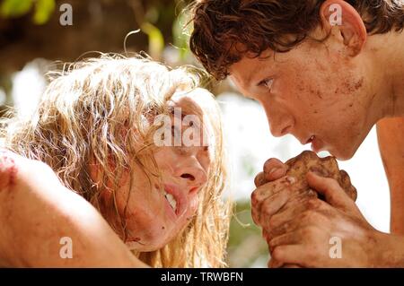 NAOMI WATTS und TOM HOLLAND IM UNMÖGLICH (2012). Copyright: Nur die redaktionelle Nutzung. Kein Merchandising oder Buch deckt. Dies ist eine öffentlich verteilten Handzettel. Zugriffsrechte nur, keine Lizenz des Urheberrechts zur Verfügung gestellt. Nur in Verbindung mit Werbung für diesen Film. Credit: APACHEN UNTERHALTUNG/Album Stockfoto