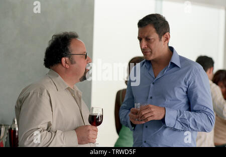 JEFF GOLDBLUM IN DER ERSTEN ZEIT (2006). Copyright: Nur die redaktionelle Nutzung. Kein Merchandising oder Buch deckt. Dies ist eine öffentlich verteilten Handzettel. Zugriffsrechte nur, keine Lizenz des Urheberrechts zur Verfügung gestellt. Nur in Verbindung mit Werbung für diesen Film. Credit: FETT FILME/EMERSON, SAM/Album Stockfoto