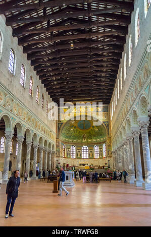 Mosaiken der Kirche Sant'Apollinare in Classe, Ravenna, Emilia-Romagna, Italien Stockfoto