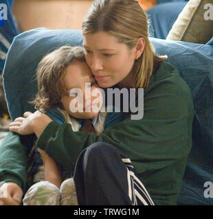 JESSICA Biel und Jordanien Santiago in die Heimat der tapferen (2006). Copyright: Nur die redaktionelle Nutzung. Kein Merchandising oder Buch deckt. Dies ist eine öffentlich verteilten Handzettel. Zugriffsrechte nur, keine Lizenz des Urheberrechts zur Verfügung gestellt. Nur in Verbindung mit Werbung für diesen Film. Quelle: Metro Goldwyn Mayer/EBERLY, TIM/Album Stockfoto