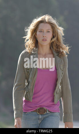 JESSICA Biel in der nächsten (2007). Copyright: Nur die redaktionelle Nutzung. Kein Merchandising oder Buch deckt. Dies ist eine öffentlich verteilten Handzettel. Zugriffsrechte nur, keine Lizenz des Urheberrechts zur Verfügung gestellt. Nur in Verbindung mit Werbung für diesen Film. Credit: REVOLUTION STUDIOS/SATURN FILMS/EYETRONICS USA/ENTER/Album Stockfoto