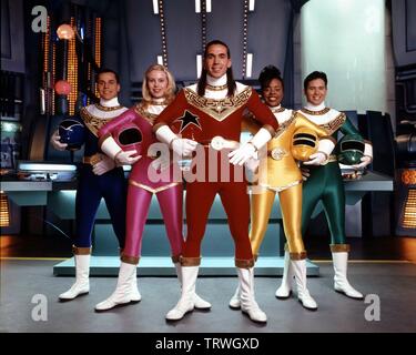 STEVE CARDENAS, JASON DAVID FRANK, JOHNNY YONG, NAKIA BURRISE UND CATHERINE SUTHERLAND in POWER RANGERS ZEO-TV (1996). Copyright: Nur die redaktionelle Nutzung. Kein Merchandising oder Buch deckt. Dies ist eine öffentlich verteilten Handzettel. Zugriffsrechte nur, keine Lizenz des Urheberrechts zur Verfügung gestellt. Nur in Verbindung mit Werbung für diesen Film. Stockfoto