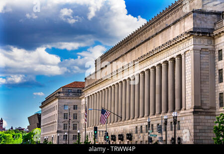 Haupteingang Herbert Hoover Building Commerce Department 14. Straße Washington DC. 1932 Gebäude abgeschlossen. Gegenüber vom Weißen Haus, Commer Stockfoto