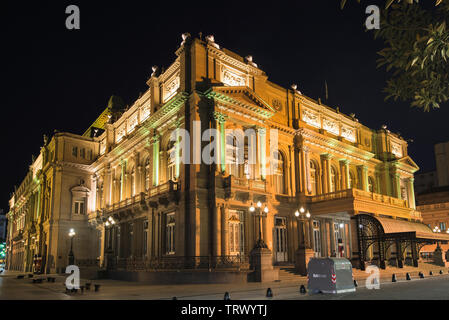 Teatro Colon ist das wichtigste Opernhaus und historisches Denkmal in Buenos Aires, Argentinien. Es ist eines der zehn besten Opernhäusern der Welt. Stockfoto