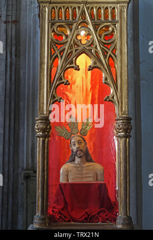 Das Bild des Auferstandenen Christus ist häufig in Kirchen und Kathedralen gesehen Anhängern, dass Jesus Christus von den Toten auferstanden ist, um uns zu retten, zu erinnern. Stockfoto