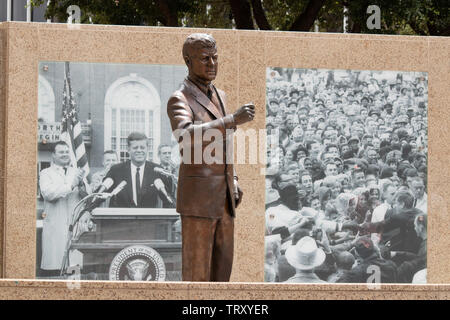 Das John F. Kennedy Tribut Statue in Fort Worth, Texas, USA Stockfoto