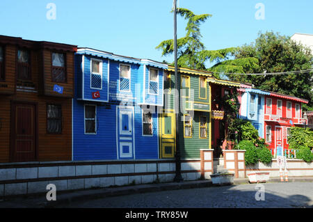 Traditionelle osmanische Häuser, Sultanahmet, Istanbul, Türkei. Stockfoto