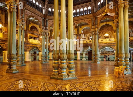 Ehe Pavillon, Innenraum geschossen von Mysore Palast oder ambavilas Palace, Mysore, Hassan, Karnataka, Indien Stockfoto