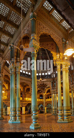 Ehe Pavillon, Innenraum geschossen von Mysore Palast oder ambavilas Palace, Mysore, Hassan, Karnataka, Indien Stockfoto