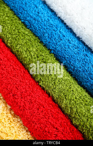 Viele Teppiche in verschiedenen Farben close-up Stockfoto
