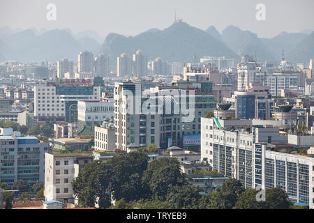 Guilin, China - 15. September 2017: malerischen Blick auf Guilin, die 1982 als nationale berühmten historischen und kulturellen Stadt durch den Zustand Co ausgewiesen wurde Stockfoto