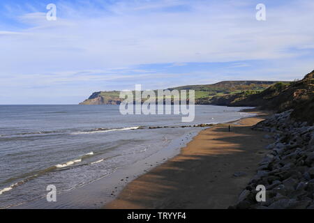 Ravenscar von der Quarter Deck, Robin Hood's Bay, Borough von Scarborough, North Yorkshire, England, Großbritannien, USA, UK, Europa Stockfoto