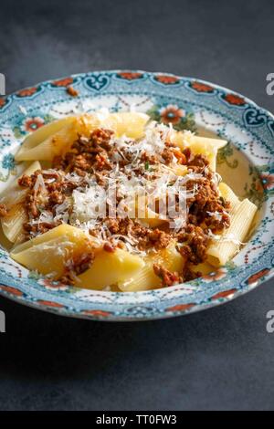 Nudeln mit Bolognese Sauce Ragu Stockfoto
