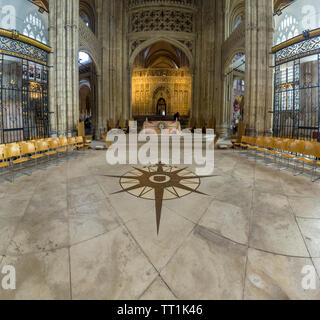 Compass Rose, der Compass Rose ist das Symbol der weltweiten Anglikanischen Gemeinschaft, mit der Kathedrale von Canterbury als seine Mutter Kirche Stockfoto