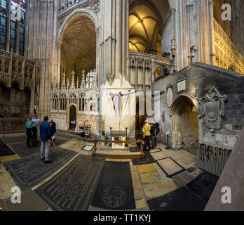 Der Schrein von Thomas Becket und der Eingang zur Krypta, Canterbury Cathedral, Canterbury, Kent, England Stockfoto