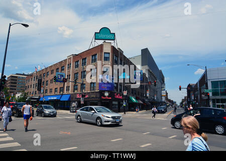 Der Schnittpunkt von Clark, Diversey, und Broadway bilden die Grenze zwischen dem Lincoln Park und Lakeview Nachbarschaften von Chicago Stockfoto