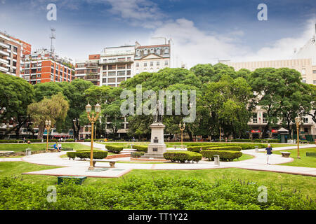 Buenos Aires, Argentinien - Dec 27, 2018: Adolfo Alsina Statue an der Plaza Libertad, Buenos Aires, Argentinien. Stockfoto