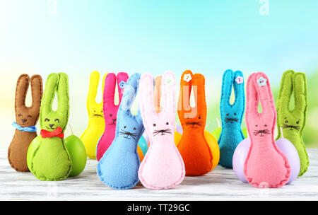 Zusammensetzung mit lustigen handgemacht Ostern Kaninchen Stockfoto