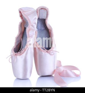 Ballett Spitzenschuhe isoliert auf weißem Stockfoto