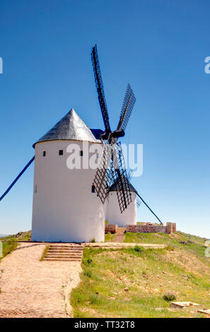 Windmühlen in Alcazar De San Juan, Spanien Stockfoto