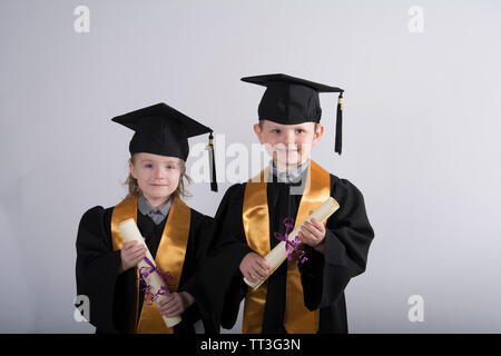 Folkestone Folkestone College Graduation, der für Ende 2017 - 2018 Akademisches Jahr Stockfoto