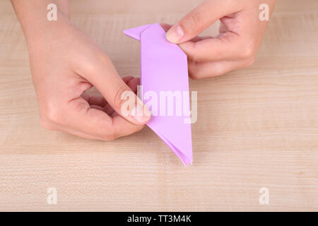 Hände, origami Abbildung, in der Nähe Stockfoto