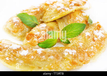 Gesüßt gebratene Banane auf dem Teller, close-up Stockfoto