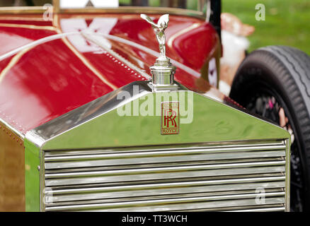 Nahaufnahme der Vorderseite eines 1923 Rolls Royce "Zwanzig" Park Ward Limousine, auf der Anzeige am Kai Grün Oldtimer Treffen an die 2018 Sandwich Festiva Stockfoto