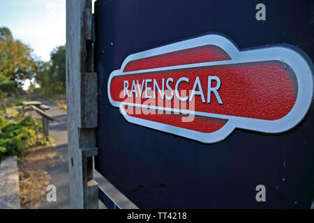 Die verlassenen Bahnhof in Ravenscar, North York Moors, die im März 1965 geschlossen. Die Station stand auf dem Scarborough nach Whitby. Stockfoto