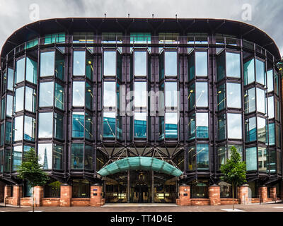 FT Financial Times HQ bei renoviert Bracken Haus in der City von London Financial District. Der FT zurück in ihre historische Heimat 2019. Stockfoto