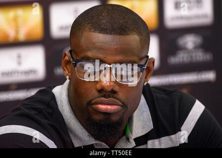 RIGA, Lettland. 13. Juni 2019. Andrew Tabiti, US-amerikanischer Boxer, während der Pressekonferenz vor der nächsten WORLD BOXING SUPER SERIE semi final Fight zwischen Yunier Tabiti Dorticos und Andrew. Stockfoto