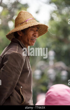 01 Feb 2017 - Dali, China Porträt eines Dorfbewohners Stockfoto