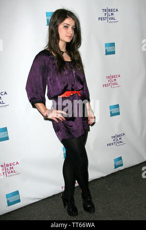 New York, USA. 26. April 2008. Eva Hewson bei der Premiere von "Die 27 Club' Im Tribeca Film Festival 2008 bei AMC Theater. Quelle: Steve Mack/Alamy Stockfoto