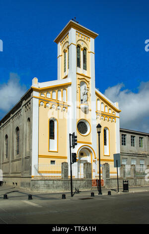 Eine Kirche in einer Stadt Punta Arenas, Magallanes Provinz Patagonien, Chile, Südamerika Stockfoto