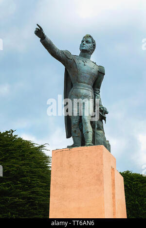 Statue von Captain Libertador Bernardo O'Higgins, von Punta Arenas, Patagonien, Chile, Südamerika Stockfoto