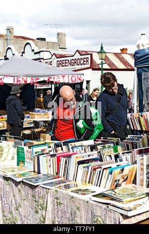 Clunes Booktown Festival in den 1850er Gold mining Stadt Clunes in Victoria, Australien. Stockfoto