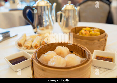 Shanghai Knödel im Maxim's Palace dim sum Restaurant, Central, Hong Kong Island, Hong Kong Stockfoto