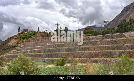 Terrassen an der Urco archäologische Stätte im Heiligen Tal der Inkas, Cusco, Peru Stockfoto