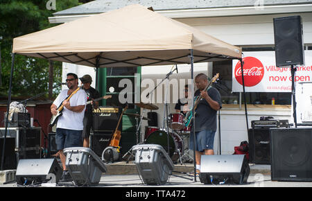 Usa - 30.August 2015: Das Dorf Markt Land speichern in den Blue Ridge Mountains in der Ortschaft Pine Grove Virginia gelegen hatte seine Gran Stockfoto