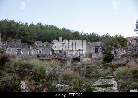 Historischen lykischen Dorf Kayaköy, Fethiye, Marmaris, Türkei. Geisterstadt Kayaköy, einst bekannt als Lebessos und Lebessis. Stockfoto