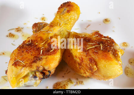 Italienisches Essen: Gebratenes Hähnchen, Hühnerschenkel Stockfoto