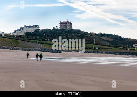 Strand von Biarritz, Frankreich: Malerische Stadt am Atlantik, in der Bucht von Biskaya. Aquitaine tourist resort für seine balsamische Luft bekannt. Stockfoto